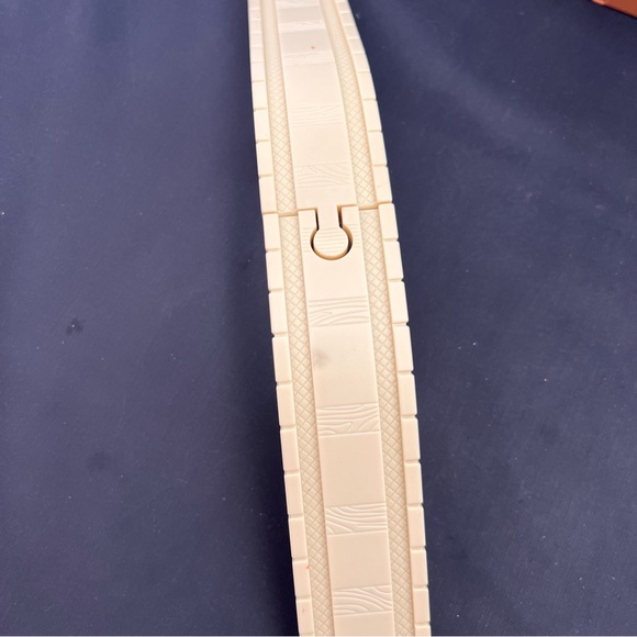 Take Along Thomas and Friends Sodor Water Tower and bridge - Picture 3 of 10